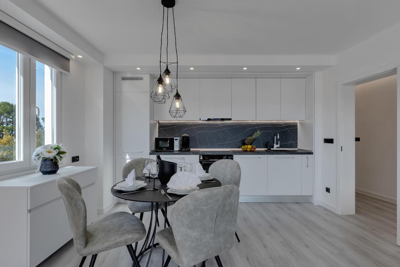 Exclusive Center Apartment Макарска Экстерьер фото
