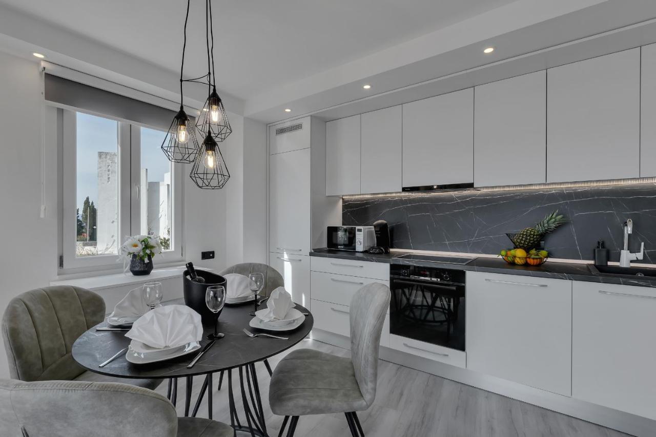 Exclusive Center Apartment Макарска Экстерьер фото